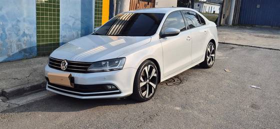VOLKSWAGEN JETTA 1.4 16V TSI COMFORTLINE GASOLINA 4P TIPTRONIC VOLKSWAGEN JETTA 1.4 16V TSI COMFORTLINE GASOLINA 4P TIPTRONIC